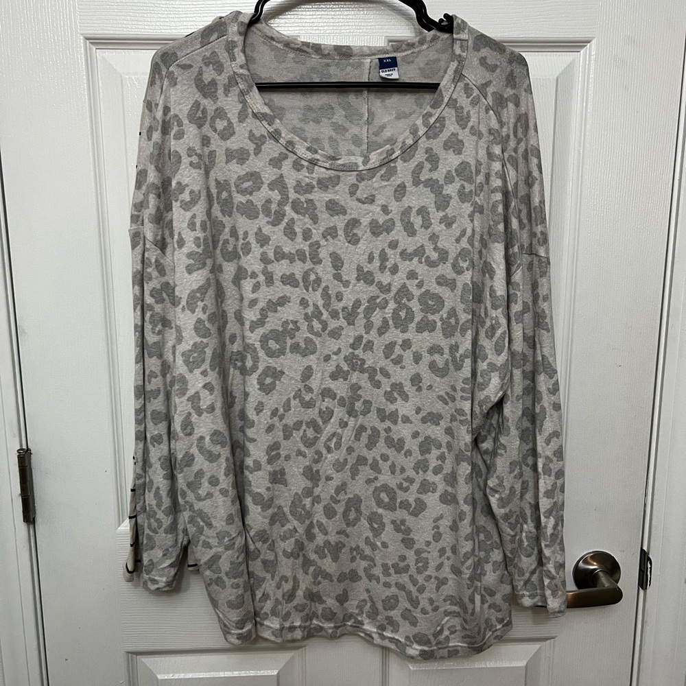 Old navy shirt